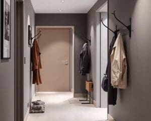 Opklapbare kapstokken voor ruimtebesparing in de gang